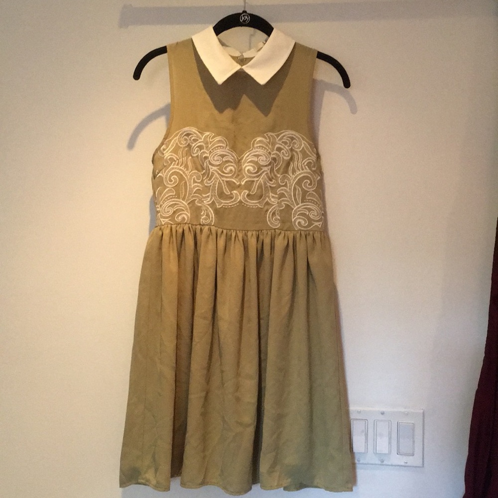 Sage green embroidered dress with collar